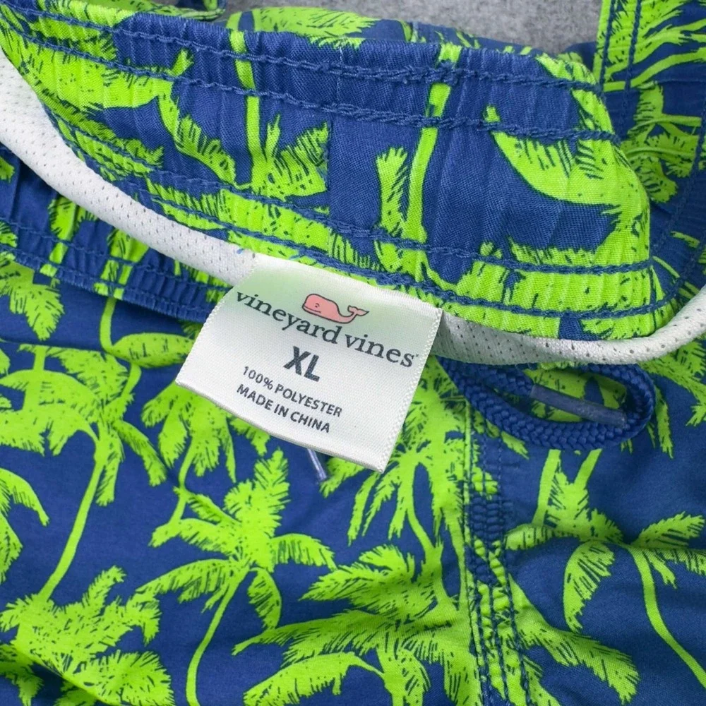 Vineyard Vines Youth Size XL Neon‎ Palm Trees Board Shorts Pockets Drawstring